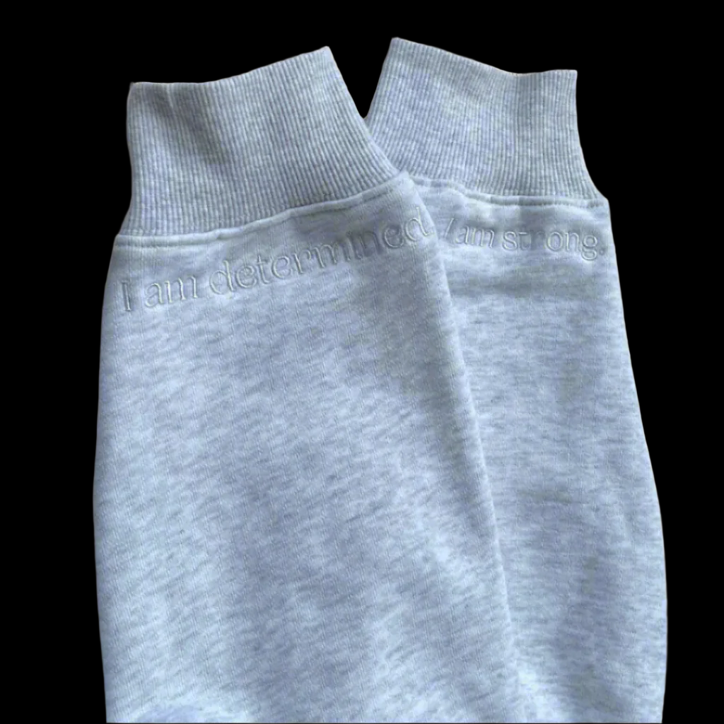 billie olive, billie, club, hoodie, loungewear, gym wear, fitness, iamstrong, iamdetermined, motivation, strength, determination, growth, start up, dunedin, newzealand, otago, students, university, wellness, bandc, onlineshopping, reminder, detailing, olive, style, comfort, fashion, hoodies, womenswear, menswear, oversized, instagram, tiktok, sleeve, stitching